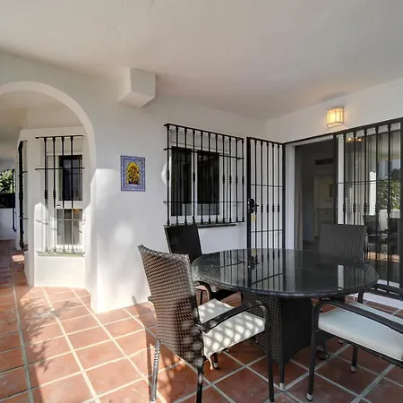 Apartament Beautiful Spacious 3 Bedroom *