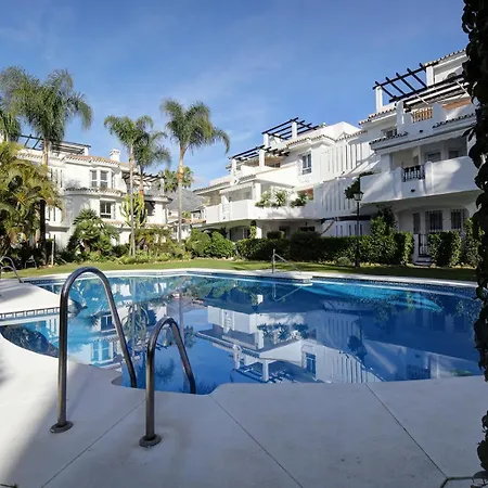 Beautiful Spacious 3 Bedroom Apartament Marbella