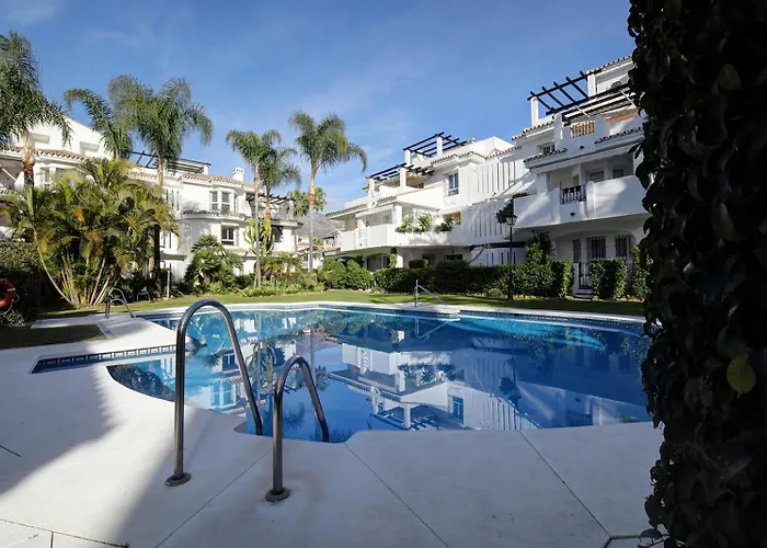 Beautiful Spacious 3 Bedroom Apartament Marbella